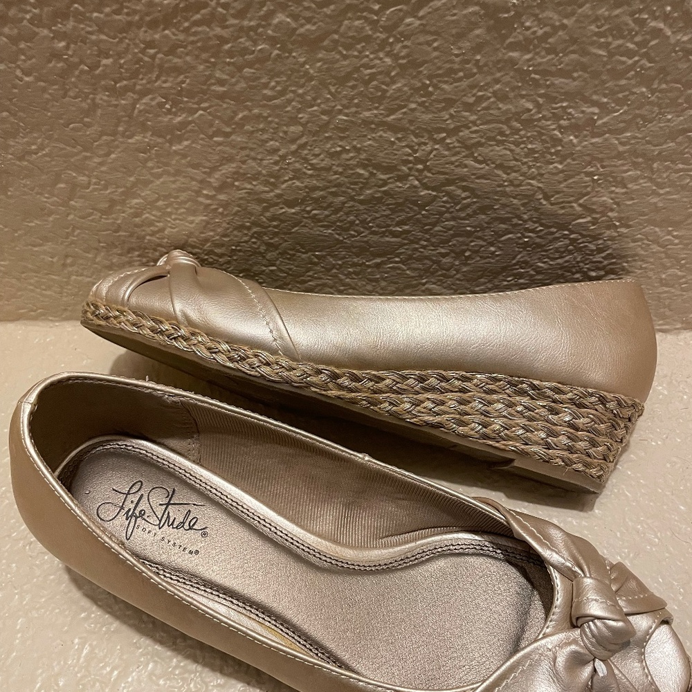 10W LifeStride Metallic Gold Peep Toe Wedge (WIDE width)